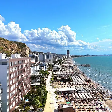 In Steps From Sandy Appartamento Durrës